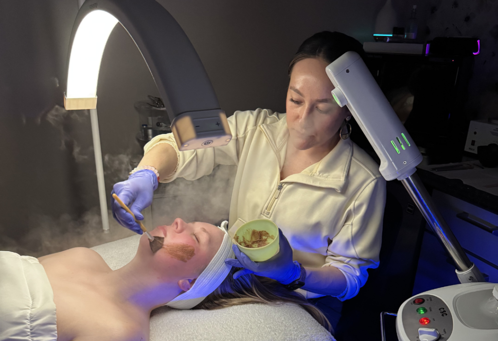 teen facial, teen skincare, detox facial, extractions, acne facial